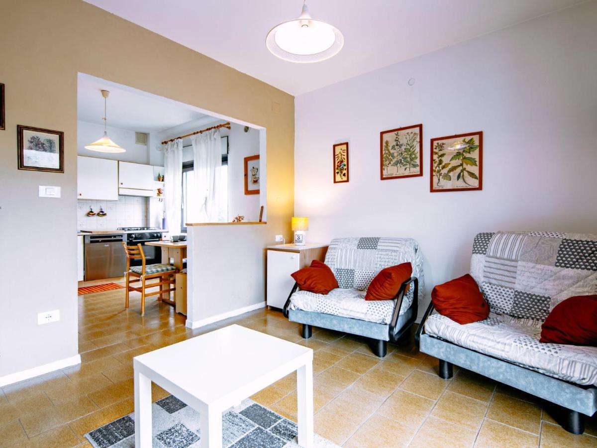 Apartment Deval-1 By Interhome Калчераника ал Лаго Екстериор снимка