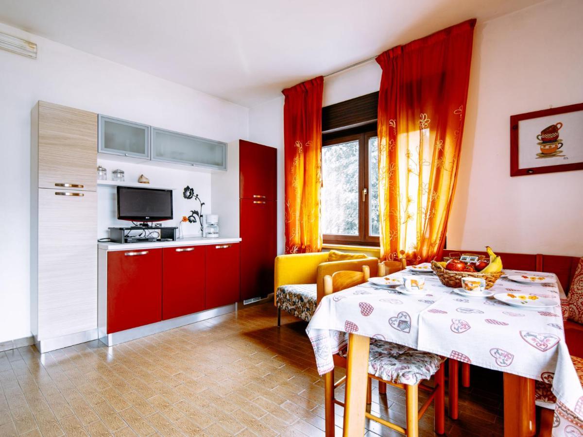 Apartment Deval-1 By Interhome Калчераника ал Лаго Екстериор снимка