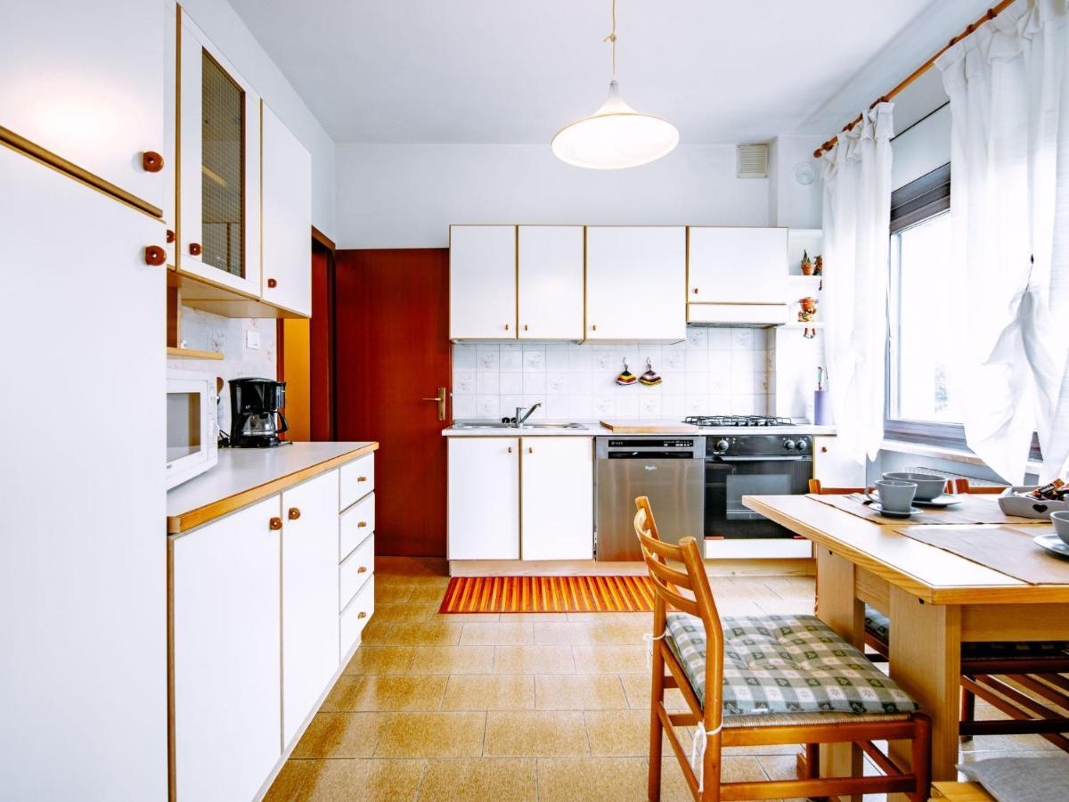 Apartment Deval-1 By Interhome Калчераника ал Лаго Екстериор снимка